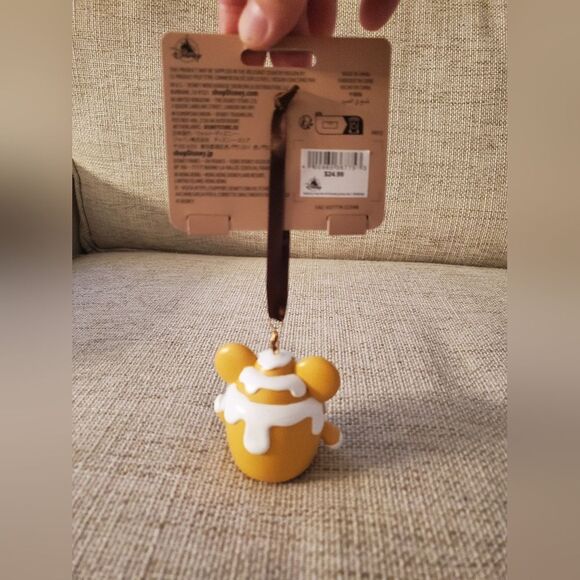 ✨DISNEY MUNCHLINGS✨ Mickey Mouse Cinnamon Bun Sketchbook Ornament - NEW! - Picture 5 of 9